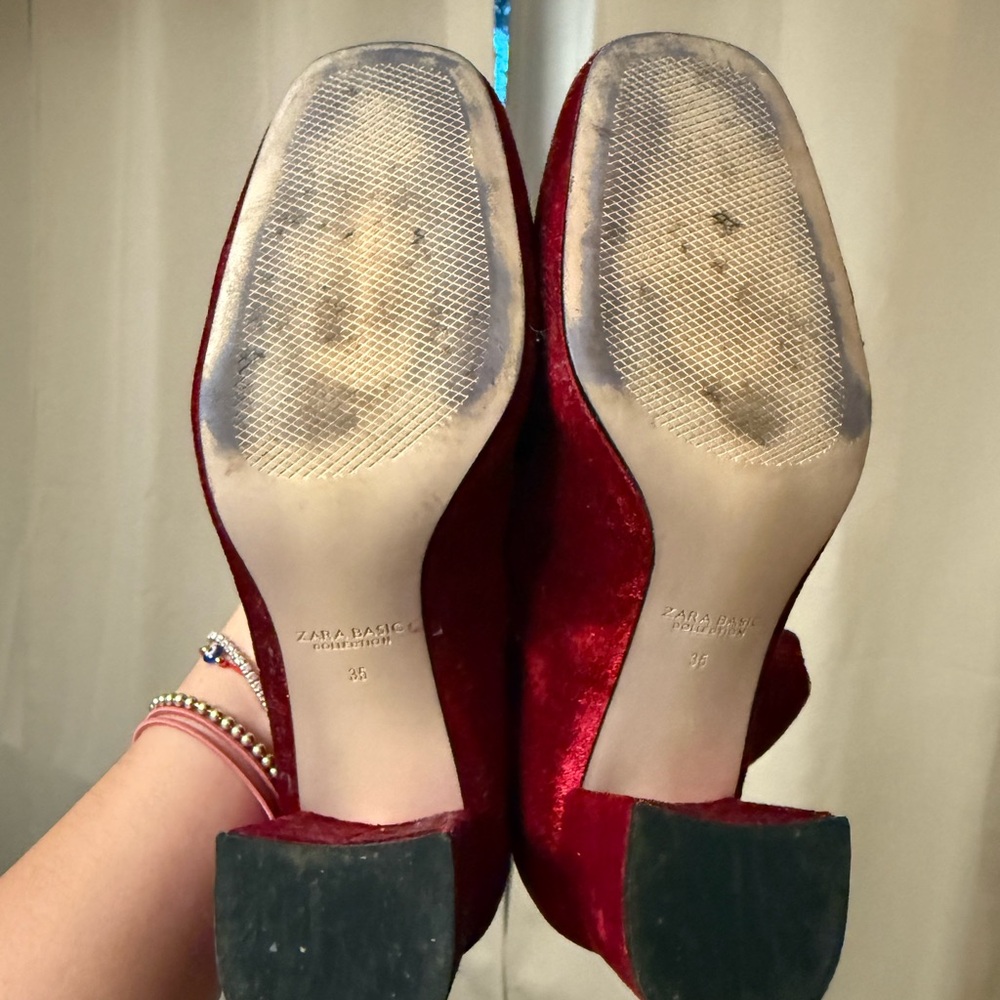 Zara Red Velvet Ankle Boots - Picture 4 of 4